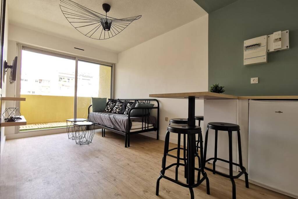 Appartement Sète La Venise du Languedoc T2 27m² et terrasse Extérieur photo