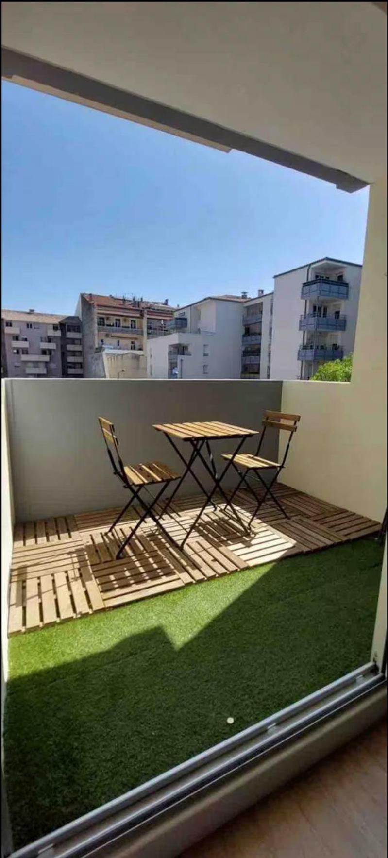 Appartement Sète La Venise du Languedoc T2 27m² et terrasse Extérieur photo